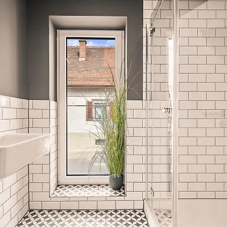 Einzimmer Wohlfuehlapartment Vier Klimatisiert Friedrichshafen