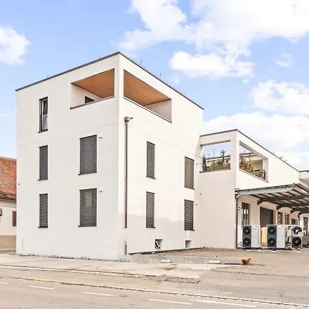 Einzimmer Wohlfuehlapartment Vier I Klima I Parkplatz I Wlan I Babyausstattung I Fahrradkeller Friedrichshafen